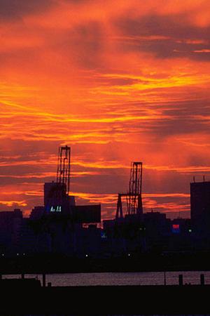 彫金工具や彫金材料を販売しています